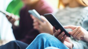 sesso precoce adolescenti